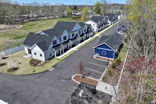 138 Boston Post Rd, East Lyme, CT 06333 - Photo 18