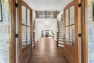 5 Vona Way, Newtown, CT 06470 - Photo 4