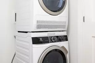 138 Boston Post Rd, East Lyme, CT 06333 - Photo 8