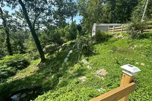 22 Hemlock Trail, Newtown, CT 06482 - Photo 8