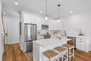 138 Boston Post Rd, East Lyme, CT 06333 - Photo 8