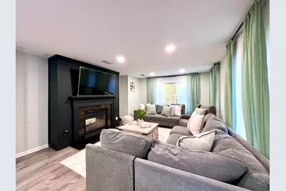 4 Cobblestone Court, Naugatuck, CT 06770 - Photo 8