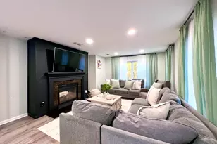 4 Cobblestone Ct, Naugatuck, CT 06770 - Photo 8