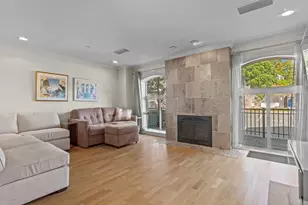 17 Water St, Groton, CT 06355 - Photo 2