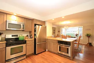 2 Ocean Ave, Milford, CT 06460 - Photo 10