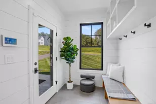 8 Holly Ln, Newtown, CT 06482 - Photo 20