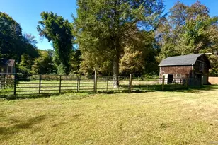 62 Old Hawleyville Rd, Bethel, CT 06801 - Photo 10