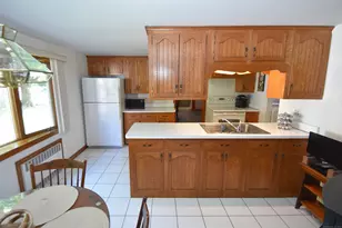 179 Elm St, Enfield, CT 06082 - Photo 10