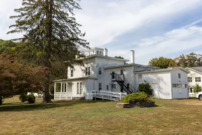 1572 Saybrook Road, Haddam, CT 06438 - Photo 4