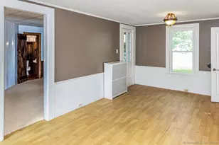 1572 Saybrook Rd, Haddam, CT 06438 - Photo 14