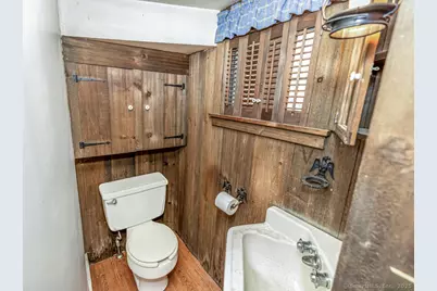 1572 Saybrook Road, Haddam, CT 06438 - Photo 16