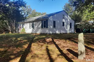 140 Ragged Hill Rd, Pomfret, CT 06259 - Photo 1