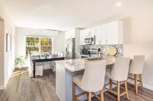 94 N Bridebrook Rd, East Lyme, CT 06357 - Photo 2