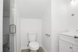 22 Tracey St, Norwalk, CT 06850 - Photo 16