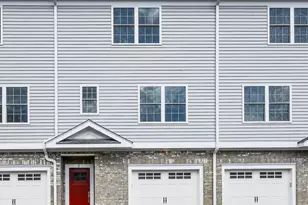 2 Beacon Square, Fairfield, CT 06825 - Photo 2