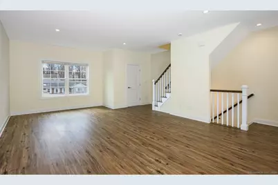 2 Beacon Square #3, Fairfield, CT 06825 - Photo 10