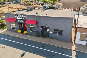 227 Bridgeport Ave, Milford, CT 06460 - Photo 14