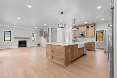 19 Jacob Drive, Wethersfield, CT 06109 - Photo 4