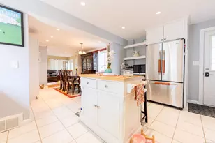 76 Hawthorne St, West Haven, CT 06516 - Photo 18