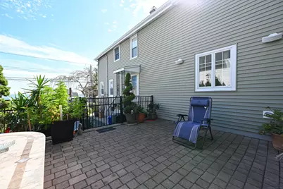 76 Hawthorne Street, West Haven, CT 06516 - Photo 22