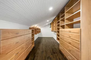 11 Hillcrest Dr, New Fairfield, CT 06812 - Photo 32