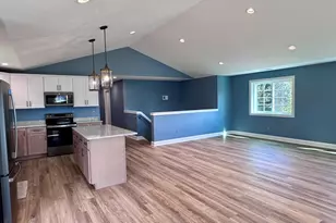 21 Charles St, Enfield, CT 06082 - Photo 6