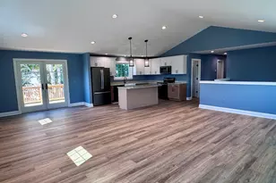 21 Charles St, Enfield, CT 06082 - Photo 8