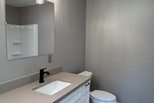 21 Charles St, Enfield, CT 06082 - Photo 24