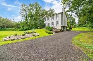 31 McVeigh Rd, Woodbury, CT 06798 - Photo 2