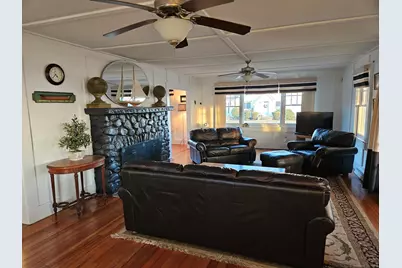 422 Maple Avenue, Old Saybrook, CT 06475 - Photo 12