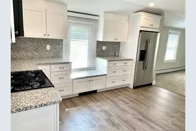 31 Ledge Avenue #2, New Canaan, CT 06840 - Photo 4