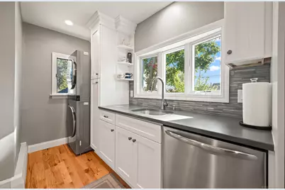 6 Howe Street, Milford, CT 06460 - Photo 4