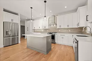 10 Fieldstone Ct, Bethel, CT 06801 - Photo 2