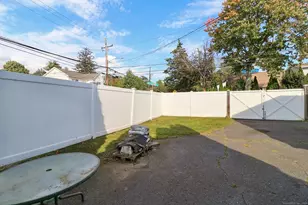 2 Coldspring St, Norwalk, CT 06850 - Photo 28