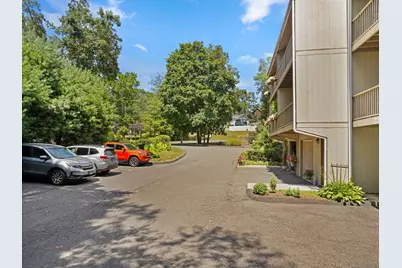 100 Wolfpit Avenue #2, Norwalk, CT 06851 - Photo 2