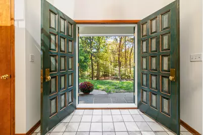 34 Echo Valley Road, Newtown, CT 06470 - Photo 4