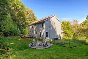 27 Pole Bridge Rd, Newtown, CT 06482 - Photo 32