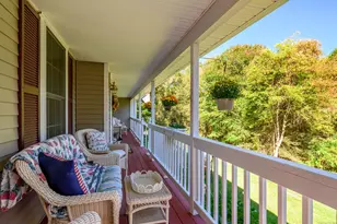 27 Pole Bridge Rd, Newtown, CT 06482 - Photo 6