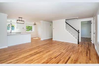 25 Fowler Drive, West Hartford, CT 06110 - Photo 8