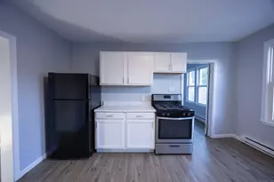 127 Lawlor St, New Britain, CT 06051 - Photo 6
