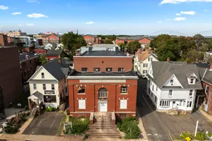 54 Washington St, Middletown, CT 06457 - Photo 2