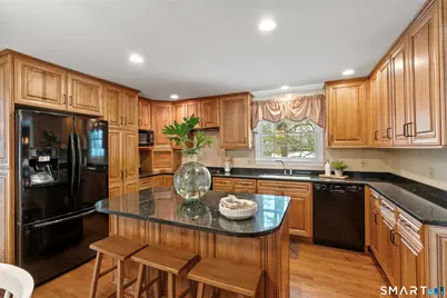 8 Berwyn Lane, West Hartford, CT 06107 - Photo 8