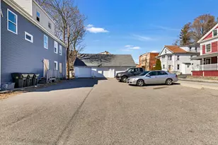 9 Brewer St, New London, CT 06320 - Photo 8