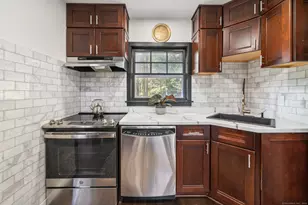 109 Mountain Rd, Ridgefield, CT 06877 - Photo 8