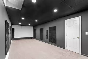 180 E Rocks Rd, Norwalk, CT 06851 - Photo 30