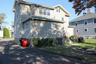 34 Fair St, Wallingford, CT 06492 - Photo 2