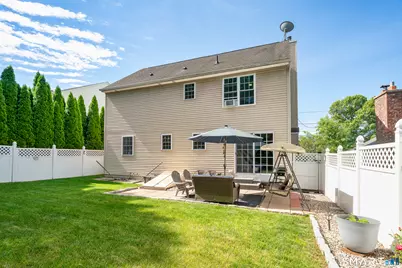 14 Lincoln Street, Farmington, CT 06085 - Photo 32