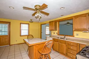 60 S Alhambra Cir, Agawam, MA 01001 - Photo 6