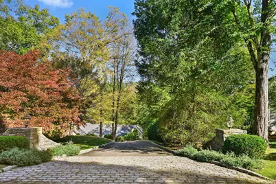 15 Misty Brook Lane, New Fairfield, CT 06812 - Photo 2