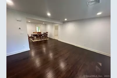 21 Half Mile Common, Westport, CT 06880 - Photo 14